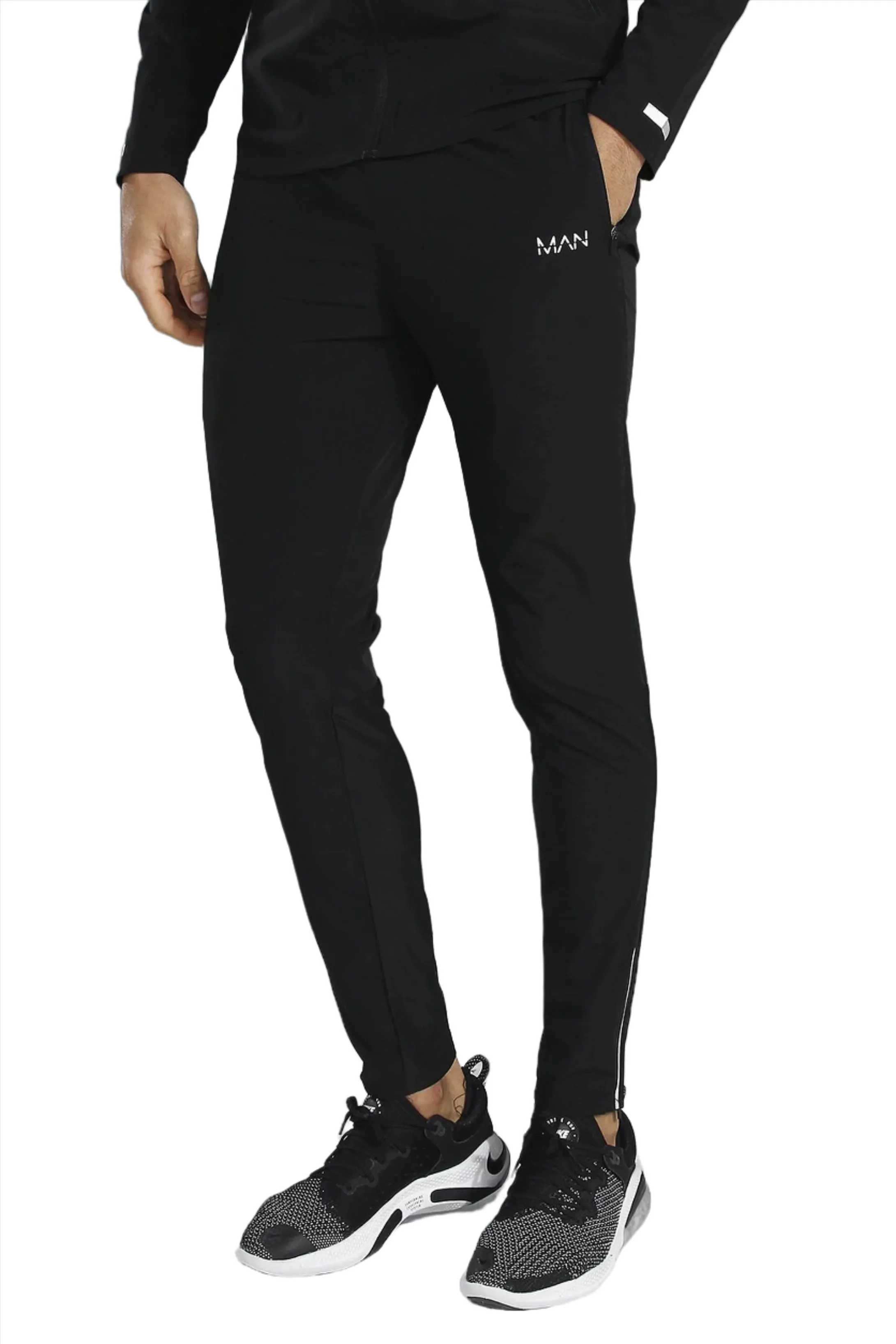 MAN ACTIVE LIGHTWEIGHT PLAIN TRACK PANT - BLACK