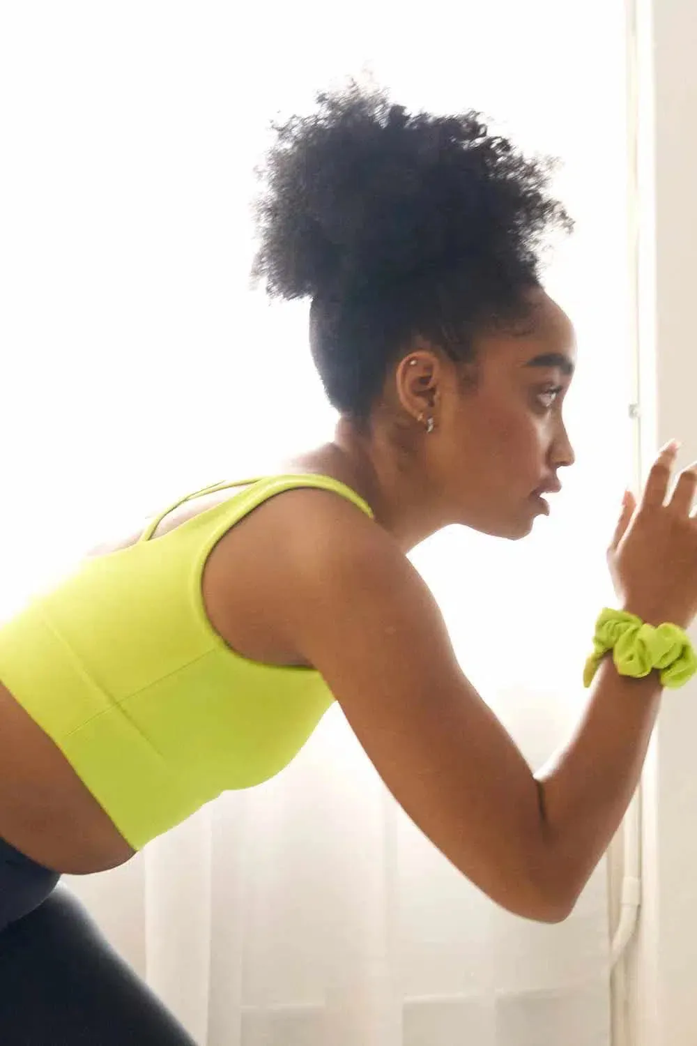 Performance Scoop Neck Comfort Crop Top - Neon Yellow